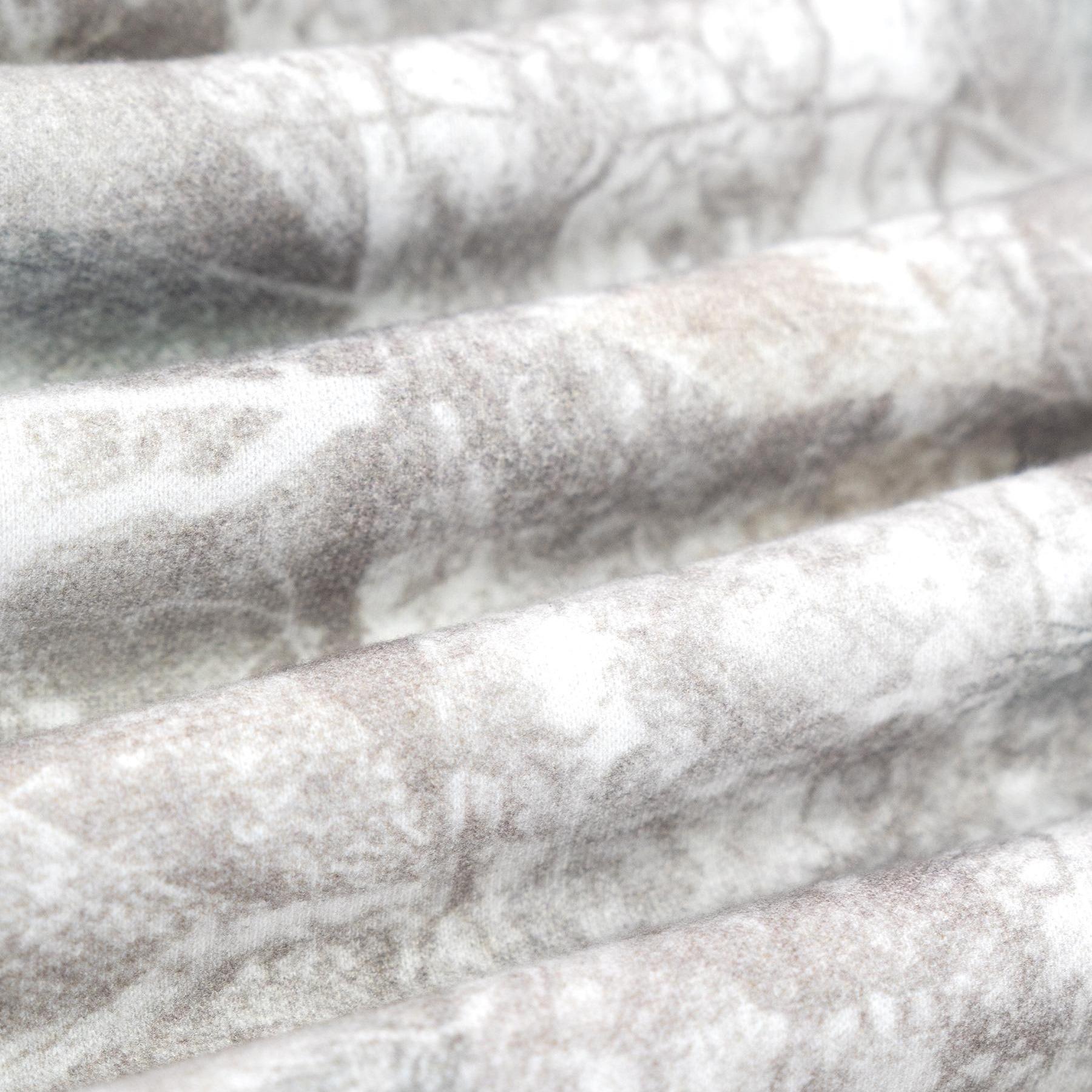 Premium Leaf Camo Hoodie – Comfort Redefined