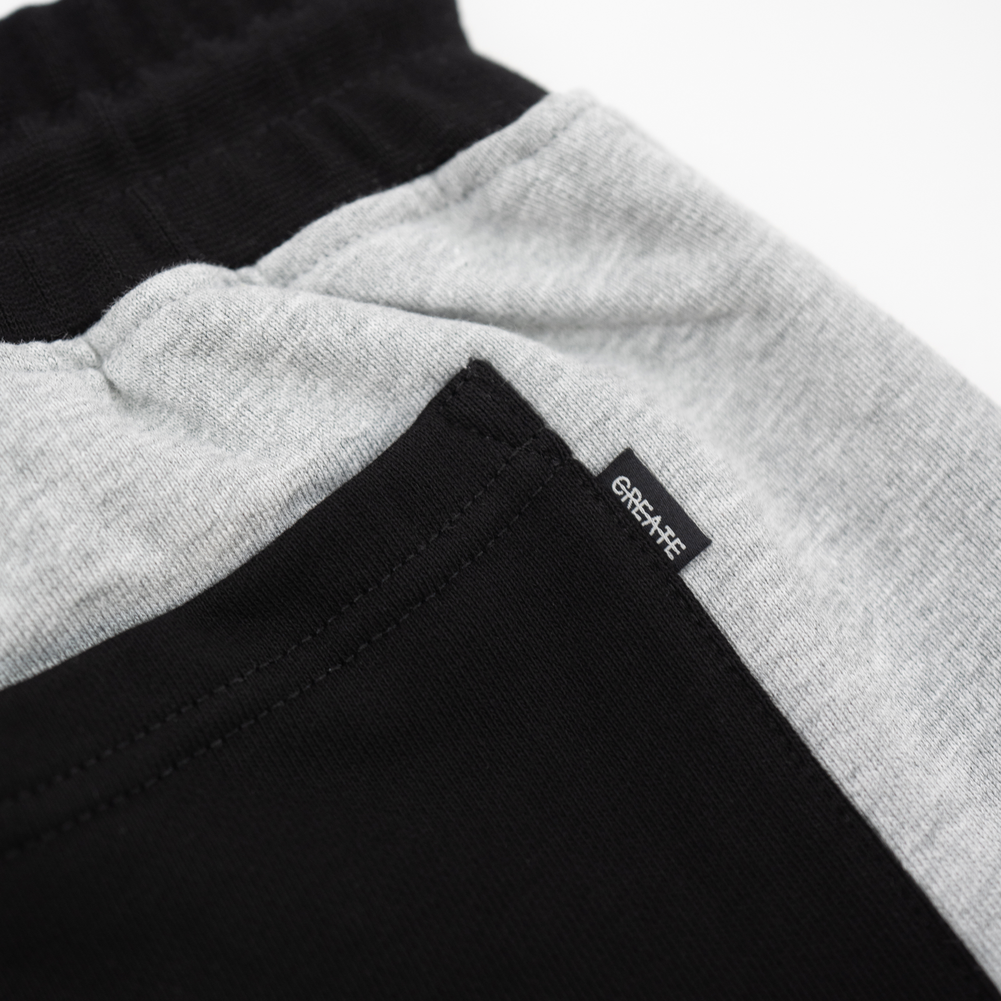 COLOR BLOCK SHORTS