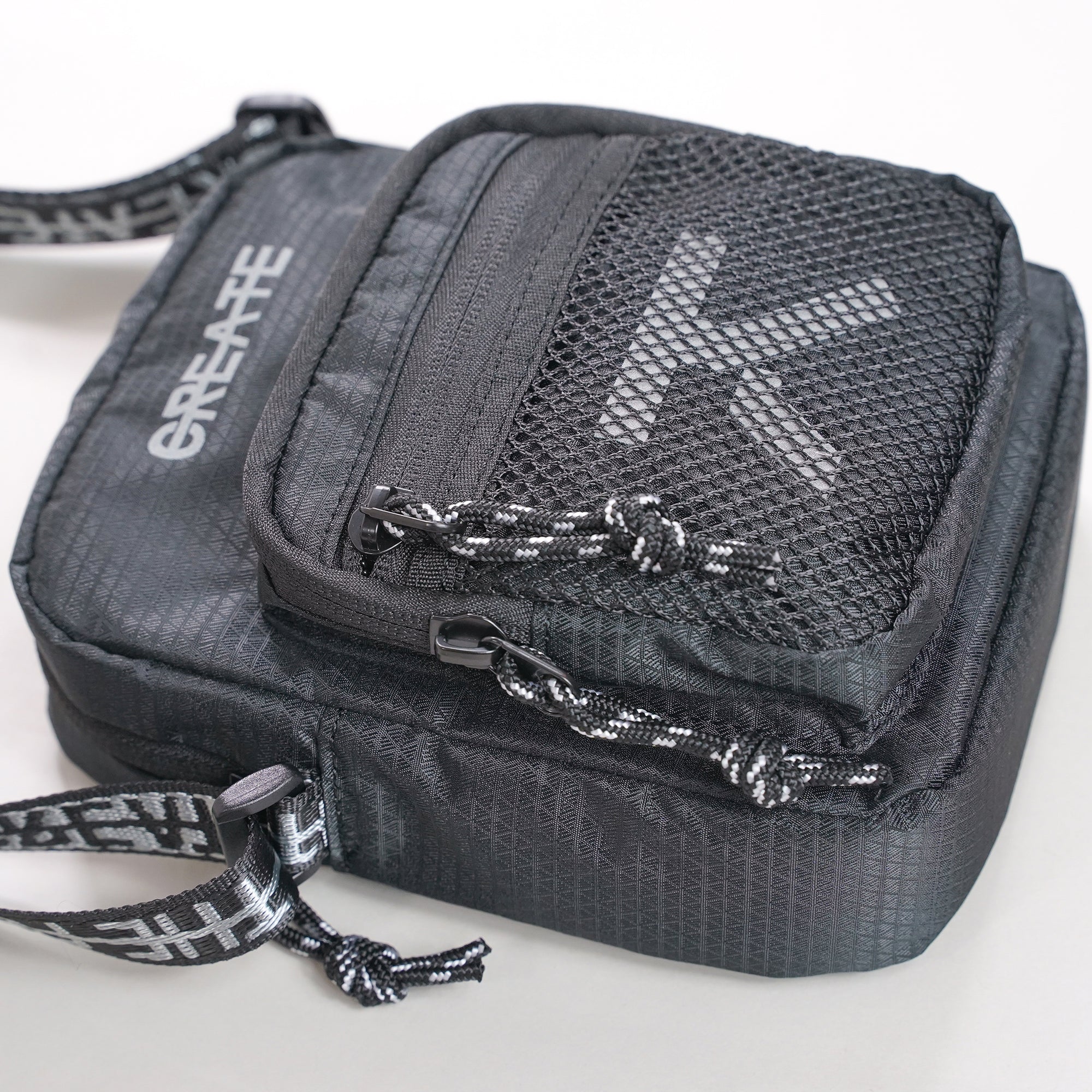 CREATE REFLECTIVE SHOULDER BAG